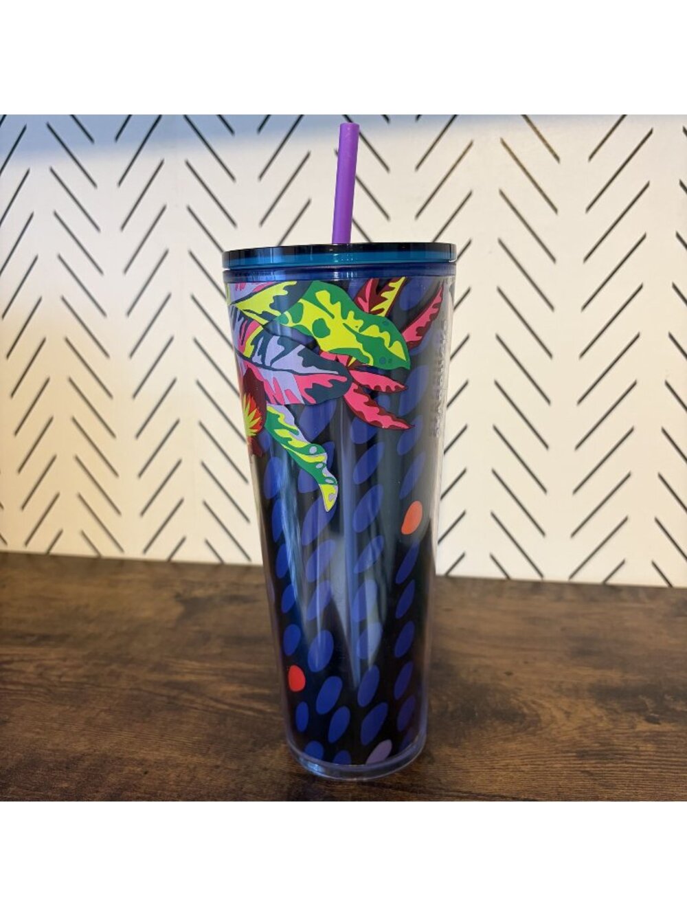 Starbucks Summer 2023 Floral Leaves Venti Cold Cup Tumbler Tropical 24oz Straw